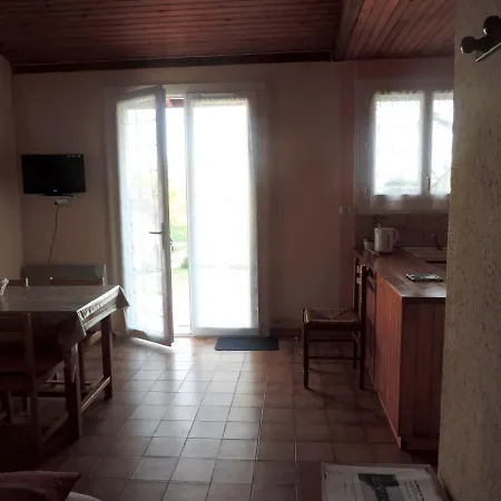 Casa de Férias Maison D'une Avec Jardin Clos Et Wifi A